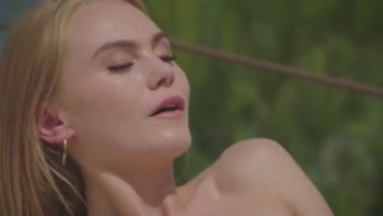 Amateur Wife Blows Her Man Before Getting Laid On The Floor