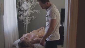 Big Fucking Orgasm And Cumshot In Her Creamy Open Pussy