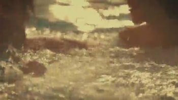 Bronzage Et Éjaculation Féminine En Bord De Mer