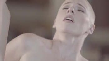 Bunny Kagney Linn Karter Taking Dp