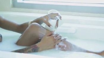 Chris Asked Sara For A Spanish Lesson Because He Was Headed To Mexico For Some Party Action