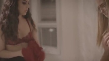 Described Video – Girlfriends Alex Grey And Karla Kush Try Anal Together