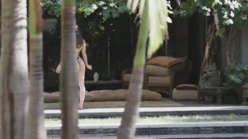 Ezmie Lee Is The Best Student In Class...until Today