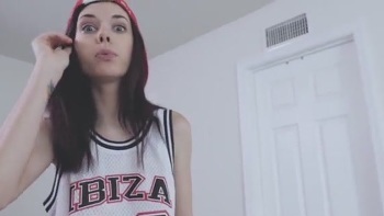 Getting Horny And Wild In The Cold Shower.do Not Stop From Fucking Me!