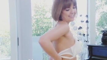 Hairy Housewife Playing With Herself