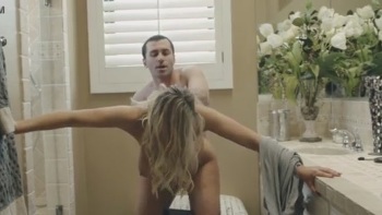 He Fucks Her Upside Down And Round And Round