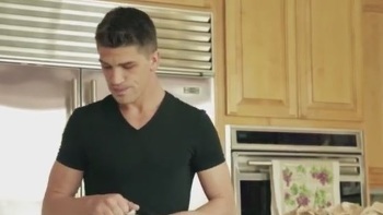 Heidi Hollywood Has It All: Great Looks, An Appetite For Sex And A Boyfriend That's Her Biggest Fan