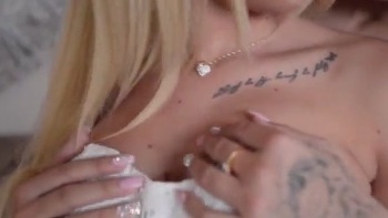 Hot Blonde Teen Blowing In The Am Pov And Cumshot