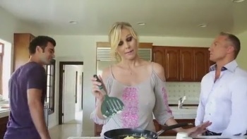 Lou , Seth Gamble - Cute Blonde Teen Squeeks For Dick