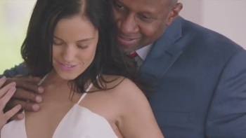 Maria Theresa Is One Hot Mature Slut Who Loves To Tinkle