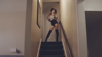 Mature Ama Two Toys And Fuck Pussy