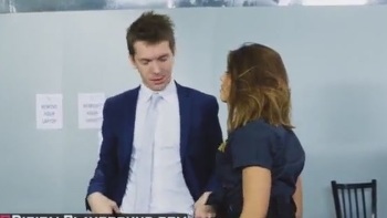 Mesmerizing Milf Enjoys Pleasing Her Craving Pussy In Solo Action