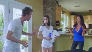 Oral Kinky Sexy Brun Teen 69 Ride Pussy Lick Wc