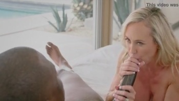 Pantyhose Ass Licking