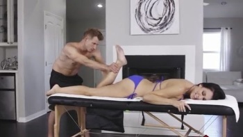 Peeing In Public Fetish