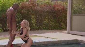 She Came In For Massage But I Knew She Was In Heat