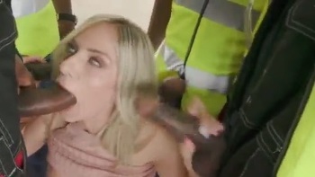 Simulate Threesome And Test Cool Toy With Bestvibe