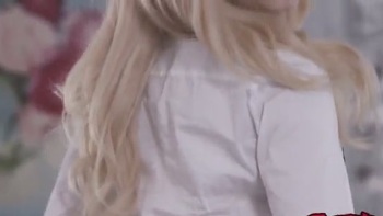 Sweet Snatch Stepsisters Jenna Foxx & Kelsi Monroe Fuck Outside!