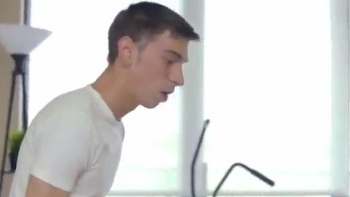 Tight Jeans Doggystyle