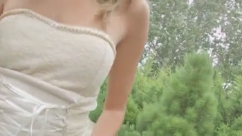 Wankz - 3 Hot Women Fuck A Lucky Dude And Swap His Cum!