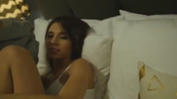 Hot Big Tit Kendra Lust Gives A Great Blowjob
